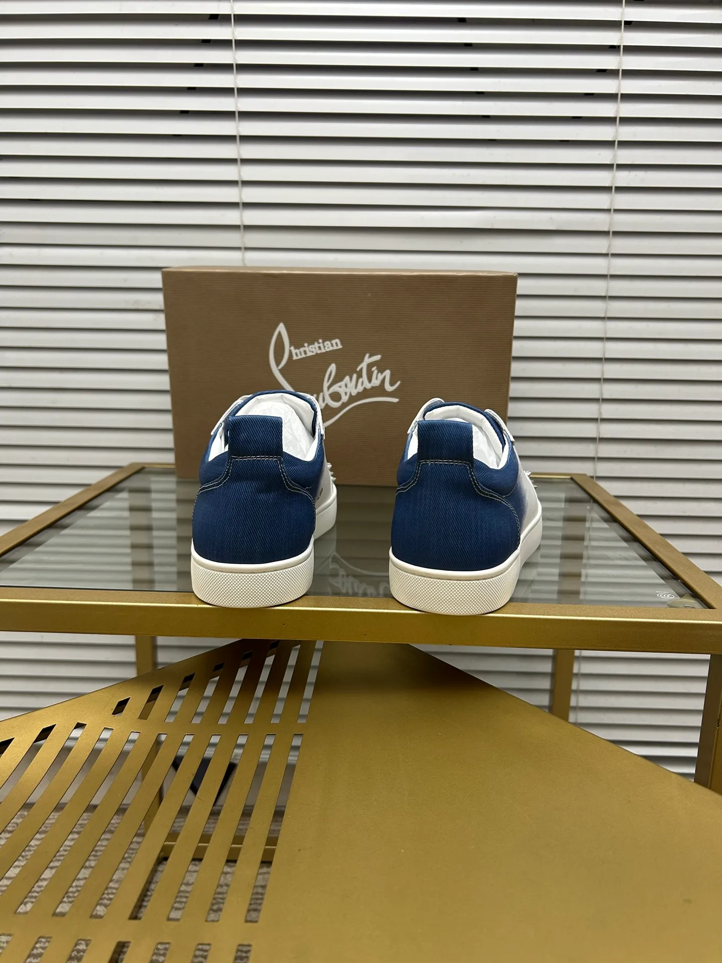 (Customized model) Ex-factory price is 480. christian louboutin (CL red sole shoes) counter series, casual sneakers for couples 📢 📢 📢 Exclusive hot style release 🎈🎈💪 Movable latex feet 👻 Finished outsole line [Proud] 😝Female 35-40# Male 38#-46, global supply😝 [Top version]: Original imported genuine leather upper, top original leather lining, original molded TPU outsole, original 1:1 detail processing, original shoe last,